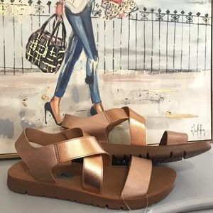Elastic Banded Strap Sandals.